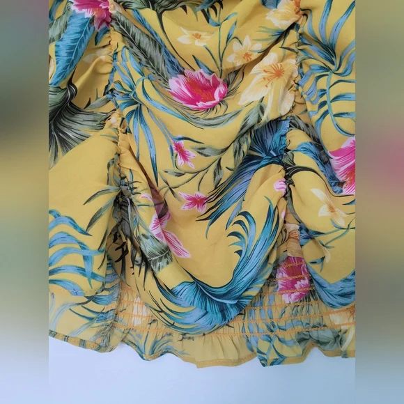 Yellow Floral Top - Picture 4 of 7